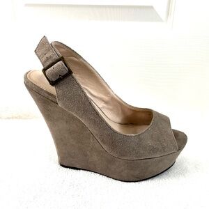 Steve Madden Gray Sling Back Wedge Sandals
